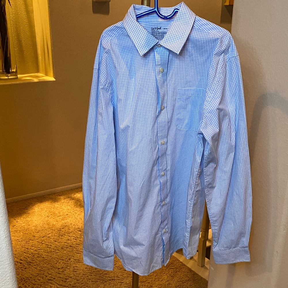 Cat & Jack Blue Checkered Button Down Shirt